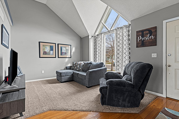 05-4752 Chouteau St