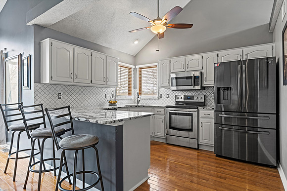 17-4752 Chouteau St