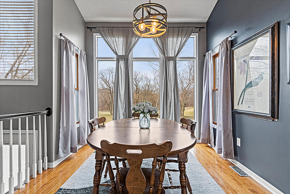 12-4752 Chouteau St