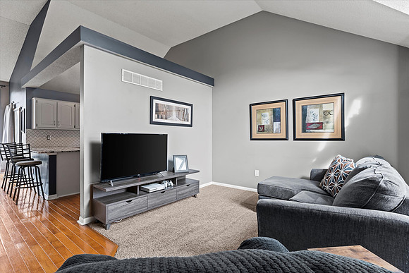 08-4752 Chouteau St